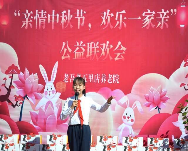 安徽肥西黄油老母鸡，400天散养，肉质紧实，汤鲜味美！