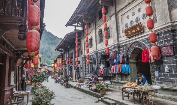 特斯拉人形机器人最早明年交付，马斯克：价值潜力远超其他产品总和